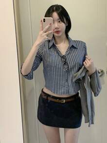 DAZY 女士时尚休闲格子印花纽扣短款衬衫 - 藍色 - 查看 7