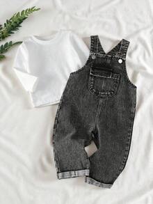 SHEIN Vintaside Kids Kleine Jungen Set aus einfarbigem Langarmoberteil und verwaschenem Denim-Latzhose - Schwarz - Übersicht 4