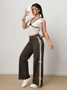 PETITE Jeans de pierna ancha de cintura baja con bloque de color lavado, decoración de lazo para mujer, jeans de mezclilla de lavado oscuro de invierno, vintage, streetwear, para fiesta de Año Nuevo - Marrón - Ver 5