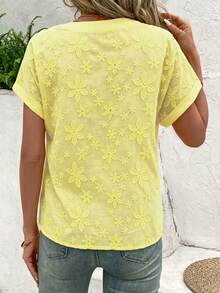 EMERY ROSE Women's Floral Embroidery V-Neck Short Sleeve Blouse - Yellow - View 2