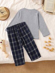 SHEIN Playful Pals Bộ quần áo sơ mi dài tay cổ tròn màu xám cho bé trai và quần kẻ caro tối màu, phong cách tối giản và gọn gàng, phù hợp cho các hoạt động ngoài trời, mua sắm và thường ngày, mùa xuân/thu - Màu xanh lam - Xem 2