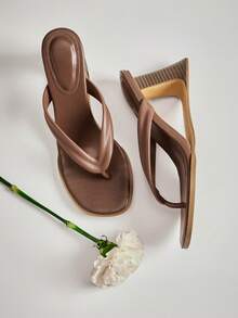 SHUZIA Sandalias de cuña con tira en forma de chancla, estilo casual y elegante para mujer - Marrón Mocha - Ver 7