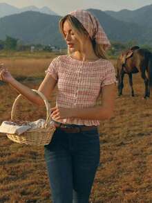 WESTFADE Top court à encolure bénitier, manches courtes, boutonné devant, à smocks, avec motif à carreaux brodé et foulard assorti - Rose orangé - Voir 3