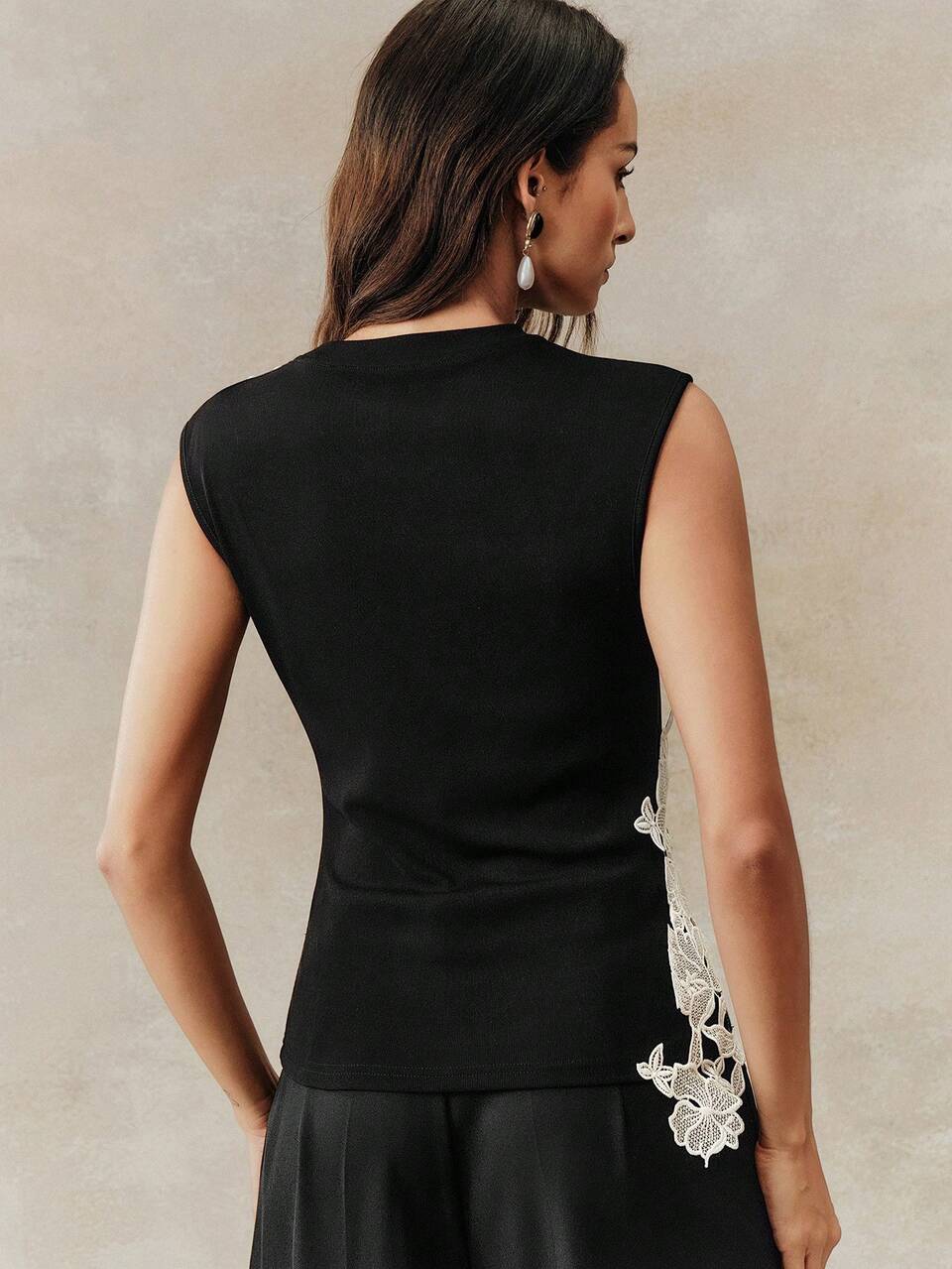 Women's Black Lace Knit Camisole T-Shirt, Elegant Summer Vacation Sleeveless Top