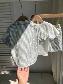 SHEIN 三件套包括：休闲可爱学院风男婴夏季套装 - 条纹短袖衬衫、松紧腰短裤和针织T恤 - 彩色 - 查看 2