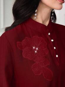 Al Najma 拼接装饰立领网纱拼接宽松长袖女式连衣裙 - 酒紅色 - 查看 8