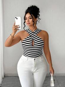 Elenzga Regata Elegante de Malha Texturizada com Gola Transpassada, Cintura Marcada, Listrada em Vermelho e Branco, Plus Size, Ideal para Primavera/Verão, Volta às Aulas, Férias, Formatura, Feriados, Dia dos Namorados, Natal, Festivais de Música, Dia das Mães, Halloween, Ação de Graças, Páscoa, Dia Nacional, Danças, Aniversários, Encontros, Festas, Casamentos, Atividades ao Ar Livre - Preto e Branco - Visão 4