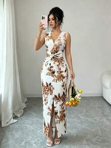 SHEIN Raffinéa Đầm dạ hội thanh lịch bán chạy nhất năm 2026, đầm maxi không tay xẻ tà, cổ chữ V, thích hợp cho mùa xuân, hè, thu và đông, phù hợp cho tiệc sinh nhật, họp mặt, hẹn hò, bữa tối nghỉ dưỡng và các dịp khác, thể hiện vẻ thanh lịch, lãng mạn mới mẻ với họa tiết hoa nhí, cổ chữ V, xẻ tà, xẻ tà. - Nhiều màu - Xem 4