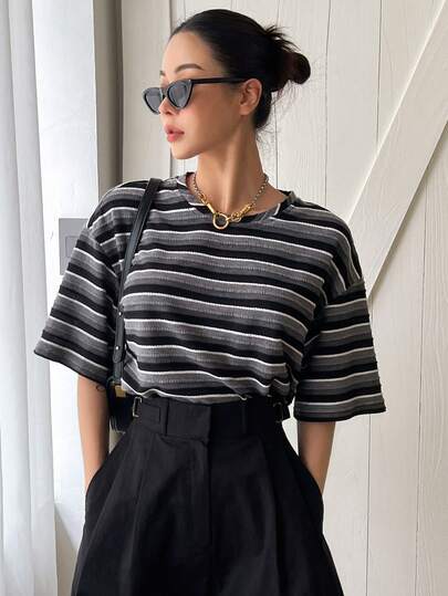 DAZY Gestreiftes Print Drop Shoulder T-Shirt