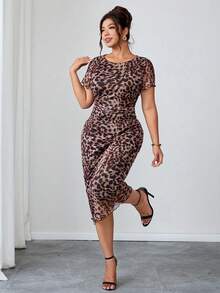 SHEIN Clasi Plus Size Women Summer Fashionable Elegant Leopard Print Fitted Dress Summer Dress Spring Dress Festival Dresses Easter Dress Elegant Dresses Elegant Party Dresses Beach Dress Wedding Guest Dress For Women Wedding Party Dress Bridesmaid Dress Graduation Dress Graduation Outfit For Mother Casual Dress Vacation Dresses Holiday Dresses Formal Dress Floral Dress Plus Size Dress For Women Purple Flowy Dress Elegant Dress For Women Fleurora Spring And Summer Elegant Dress Floral Print Maxi Dress Women's Puff Sleeve Dress Latest Dress Zanzea Dress For Women Plus Size Zanea Dress For Woman Wedding Guest Outfits For Women Curve Birthday Dresses For Women Plus Size - Multicolor - View 1