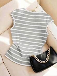 Franclia Camiseta de punto de manga corta a rayas con ajuste minimalista francés, diseño único, versátil, nueva llegada de primavera/verano - Gris Claro - Ver 2