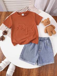 Bộ đồ thể thao 2 món cho bé trai, gồm áo thun cổ tròn tay ngắn dáng rộng thoải mái và quần short denim, màu kaki, kiểu dáng cơ bản, phong cách Y2K, quần áo trẻ em trai, trang phục mùa hè cho bé trai, thích hợp cho mùa xuân/hè, đi chơi, ngày Valentine, hẹn hò, du lịch, kỳ nghỉ, họp mặt gia đình, tựu trường, đám cưới, sự kiện trang trọng, thể thao, tiệc sinh nhật. - Nhiều màu - Xem 3