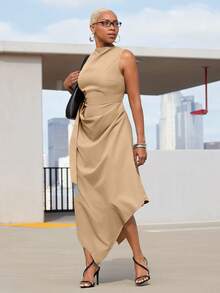 Vestido midi de tejido sin mangas con bajo asimétrico - Caqui - Ver 5