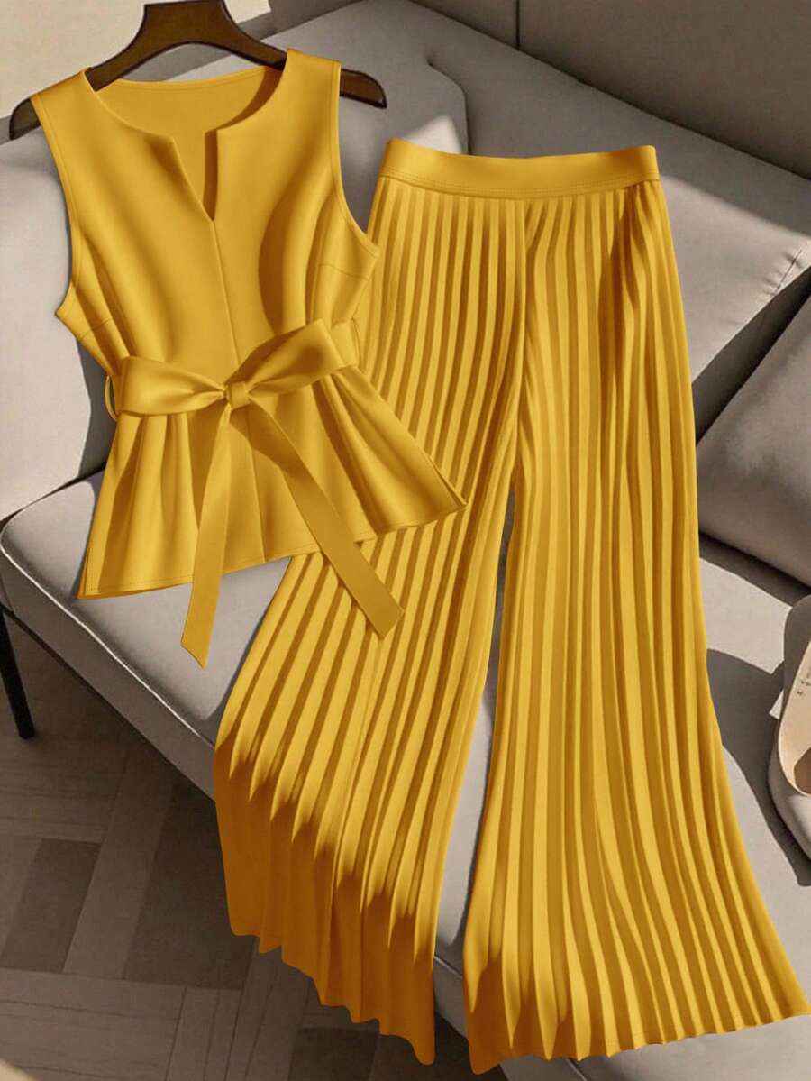 GlowEve CURVE 2 piezas Conjunto de top sin mangas y pantalones anchos plisados casuales y sueltos para mujer de talla grande - Amarillo - Ver 1