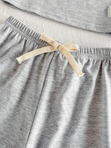 Cozy Pixies Bộ 2 món cho bé trai gồm áo thun cổ tròn tay ngắn và quần cạp chun in chữ, chất liệu mềm mại. - Xám - Xem 7