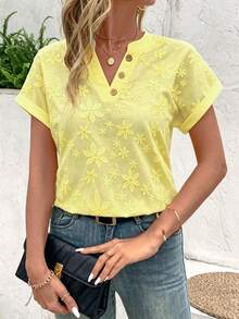 EMERY ROSE Women's Floral Embroidery V-Neck Short Sleeve Blouse - Yellow - View 4