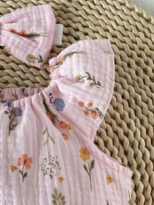 SHEIN 1件新生女嬰可愛花卉草本印花純棉連身衣，附荷葉袖、頭帶、按扣，粉綠色夏季洗禮服裝 - 淺粉色 - 查看 7