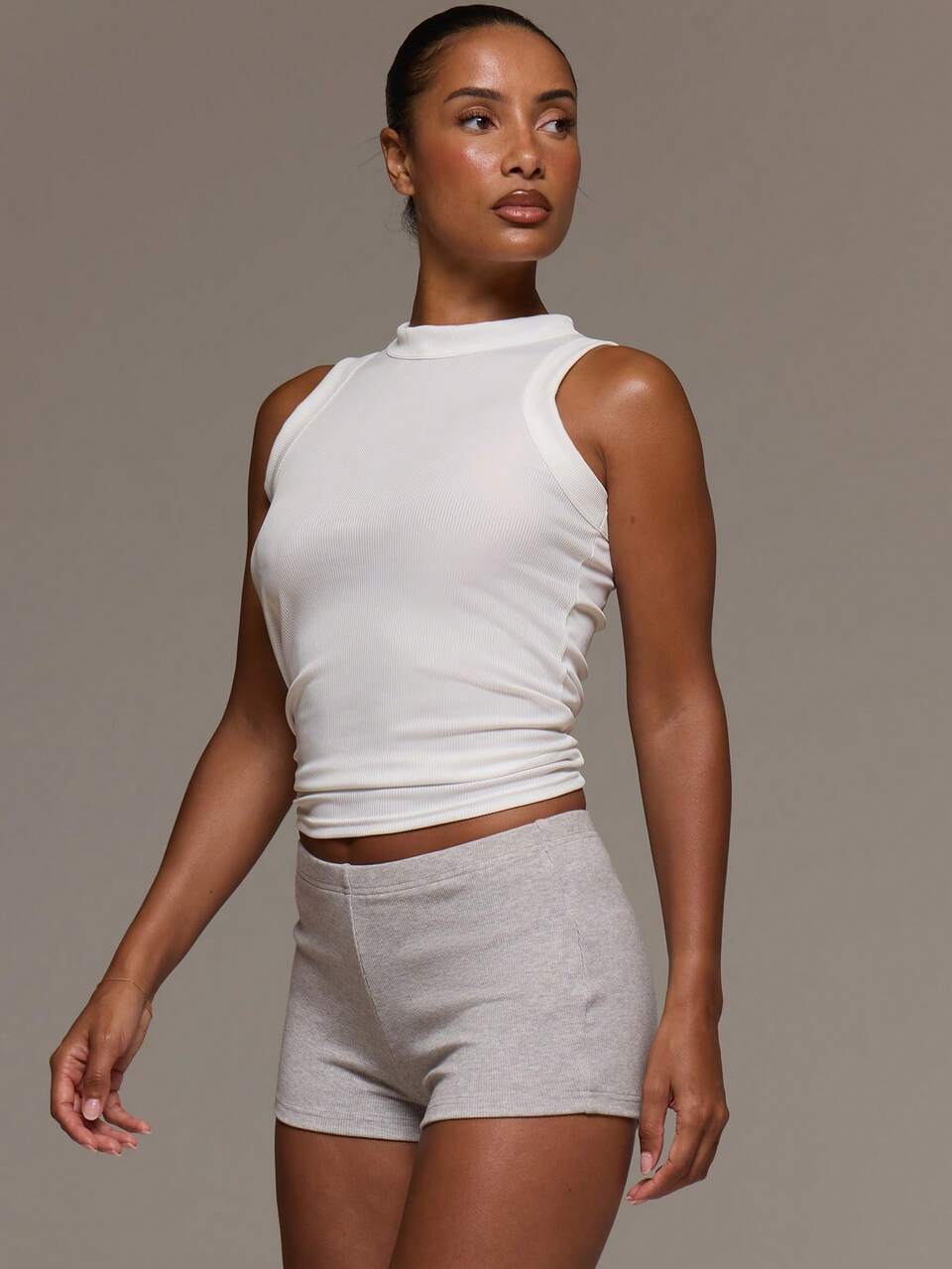 Mini Shorts a Costine Grigi con Vita Elasticizzata