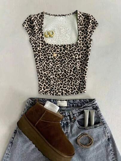 Glimmora Classic Black And Khaki Leopard Print Pattern, Stylish Square Neck Slim-Fit Short-Sleeve T-Shirt. Featuring Animal Print Design, Suitable For All Seasons. Fashion Casual T-Shirt, Style Top. Perfect Gift For Brothers And Sisters, Ideal Present For Sisters, And A Thoughtful Mother's Day Gift.