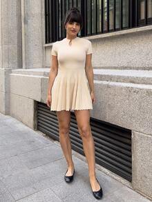 Marta Soriano 女士优雅通勤简约米色针织A字连衣裙 - 米色 - 查看 1