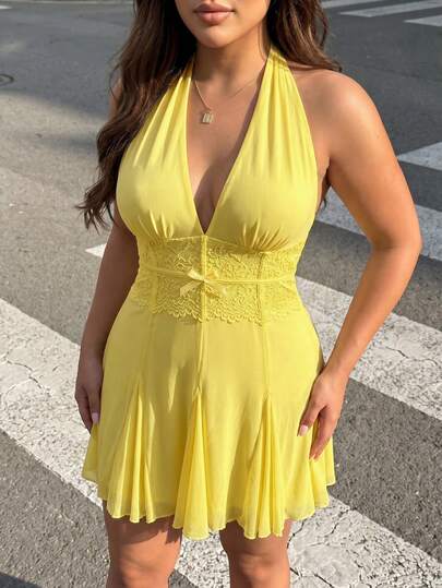 Hourglow Vestido de cuello halter con encaje de contraste para mujer de talla grande para vacaciones