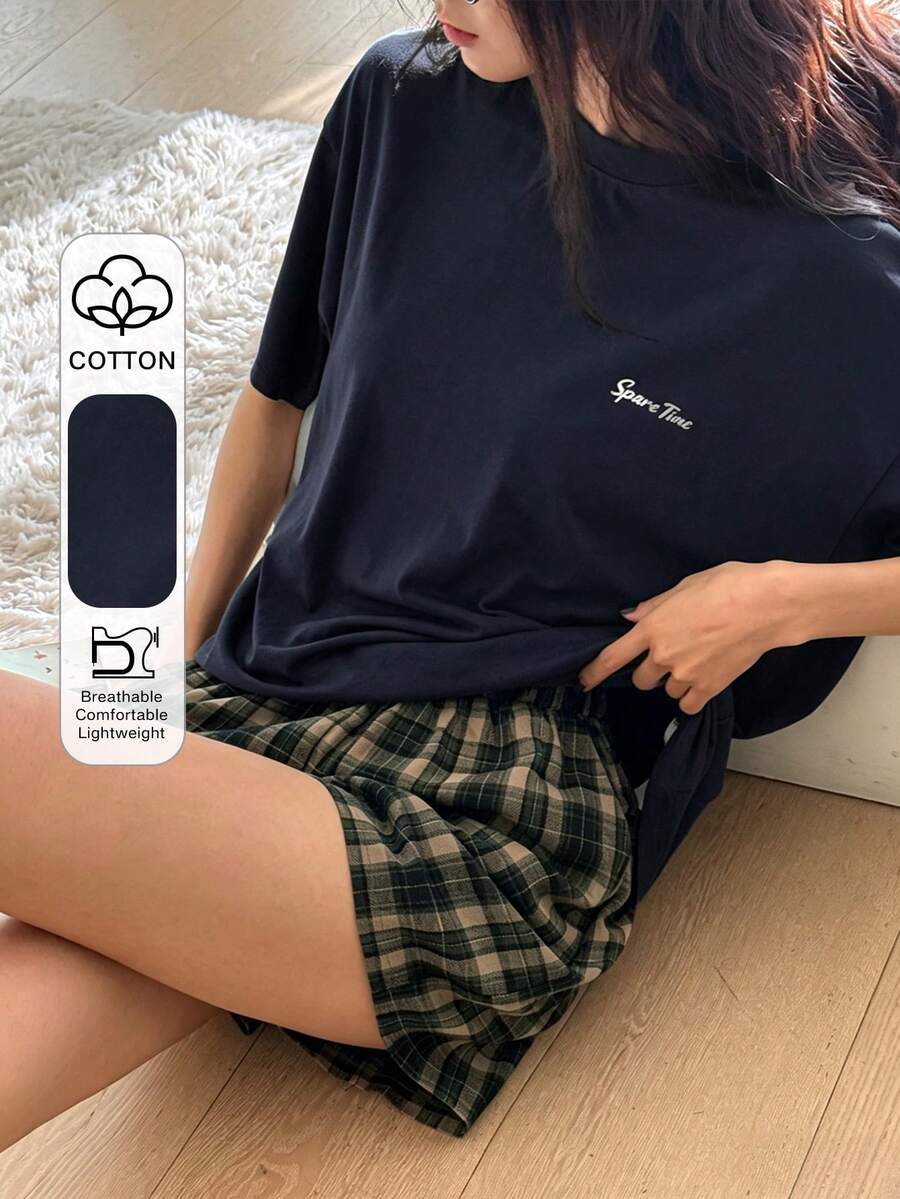 DAZY Set de 2 piezas de pijama de mujer con camiseta suelta con estampado de letras y pantalones cortos a cuadros, conjunto casual de verano - Azul Marino - Ver 1