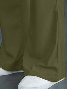 Manfinity Homme Men's Solid Color Slant Pocket Casual Low-Waist Flare Pants - Army Green - View 6