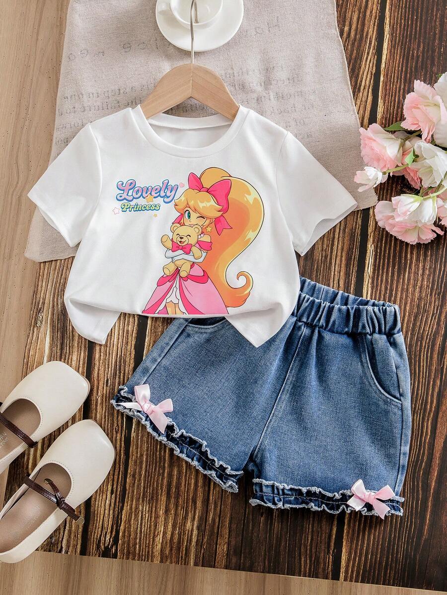Bộ 2 món cho bé gái, gồm áo thun ngắn tay cổ tròn in hình công chúa và quần short denim cạp chun xếp ly, chất liệu cotton mềm mại, nhẹ, thời trang không thể thiếu cho bé gái, phù hợp mặc mùa xuân/hè, mặc hàng ngày, đi chơi, dự tiệc, sản phẩm mới mùa hè 2026. - trắng - Xem 1
