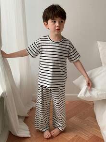 DAZY 男童休闲圆领T恤+直筒条纹裤睡衣套装 - 黑與白 - 查看 5