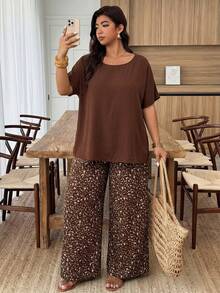 SHEIN CURVE+ Curve 尺码 US22 音乐节、海滨度假、波西米亚风两件套女士度假宽松衬衫和碎花长裤套装 夏季套装 - 棕色 - 查看 4