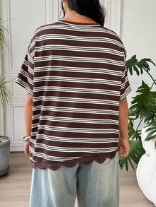 SHEIN EZwear 條紋蕾絲飾邊大尺碼女款T恤 - 棕色 - 查看 3