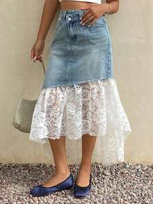 DAZY Rok Mini Denim Kasual Wanita dengan Pinggang Asimetris dan Hiasan Renda - Light Wash - View 3