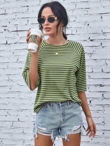 EMERY ROSE Raglan Sleeve Olive Green Print Tee Graphic Tees Women Tops Night Autumn Casual - Green - View 3