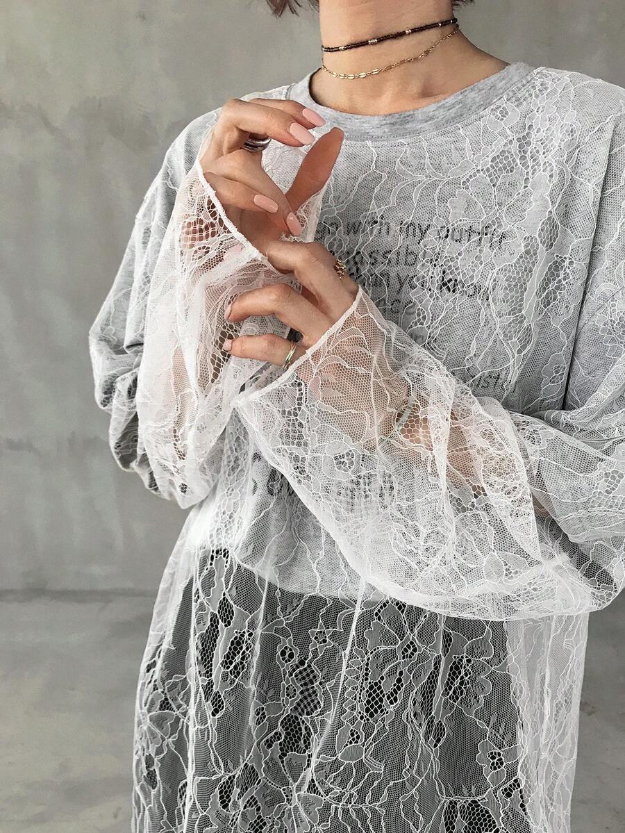 FRIFUL 女士标语印花撞色蕾丝圆领长袖T恤 - 淺灰色 - 查看 1