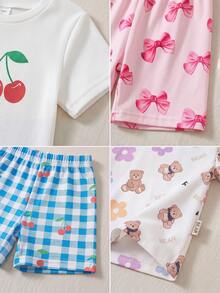 SHEIN 【随机4套，送1套】惊喜礼盒！！！！30%概率获得2套！！1件女童短袖睡衣套装，夏季薄针织面料，爱心、花朵、蝴蝶结、小熊印花，舒适修身圆领T恤和短裤睡衣套装 - 藍色 - 查看 4