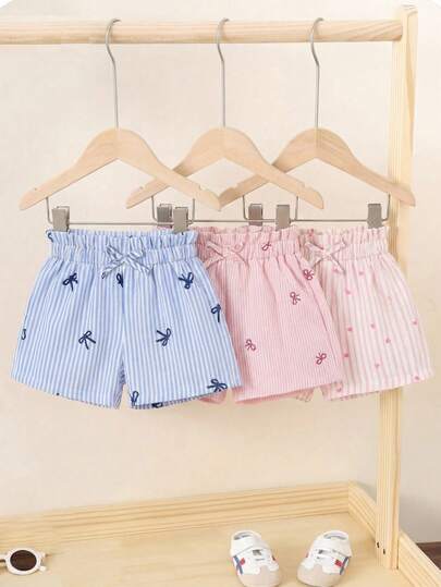 3pcs/Set Babygirl Casual Summer Solid Color Elastic Waist Shorts Stripe Short For Baby Girl Summer Short Cute Short For Baby Girl Toddler Heart Pattern Short 0-3 Months Baby Short Versatile Short Bow Pattern Blue Short Pink Short Toddler Daily Wear Everyday Wear