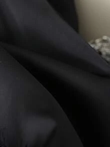 SHEIN Franclia Váy ngắn nữ mùa xuân/hè mới, chất liệu satin đen bóng, thắt eo bất đối xứng, viền ren, thanh lịch, thích hợp mặc đi làm hàng ngày, dự tiệc, lễ hội, công sở. - màu đen - Xem 8