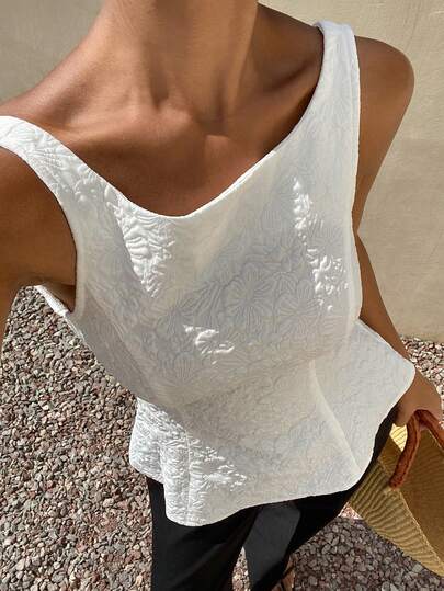 DAZY Women's Textured Fabric Boat Neck Cinched Waist Backless Bow Decor Casual Camisole Camisole Shirt