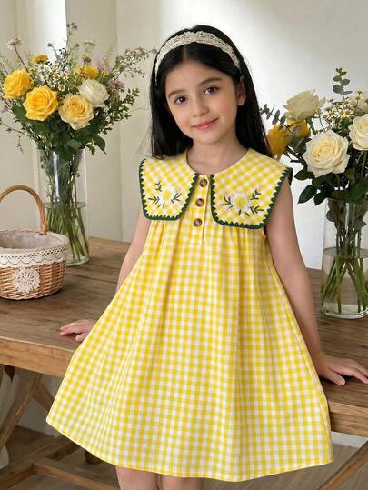 SHEIN Vestido con cuello de volantes, mangas de pétalos y bordado floral de estilo pastoril para niña, apto para múltiples temporadas