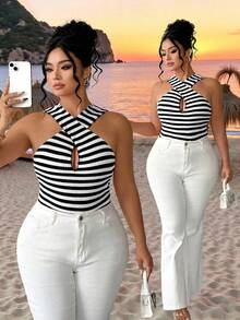 Elenzga Regata Elegante de Malha Texturizada com Gola Transpassada, Cintura Marcada, Listrada em Vermelho e Branco, Plus Size, Ideal para Primavera/Verão, Volta às Aulas, Férias, Formatura, Feriados, Dia dos Namorados, Natal, Festivais de Música, Dia das Mães, Halloween, Ação de Graças, Páscoa, Dia Nacional, Danças, Aniversários, Encontros, Festas, Casamentos, Atividades ao Ar Livre - Preto e Branco - Visão 1