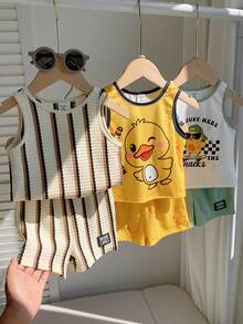 SHEIN 6pcs/Set Conjunto de Camiseta de Tirantes y Pantalones Cortos de Punto con Patrón de Dibujos Animados a Rayas Casual y Lindo para Bebé Niño, Conjunto Básico de Varias Piezas, Conjunto Lindo, Conjunto de Camiseta de Tirantes, Conjunto a Rayas, Conjunto de Pato, Conjunto de Vacaciones, Conjunto de Días Festivos - Multicolor - Ver 5
