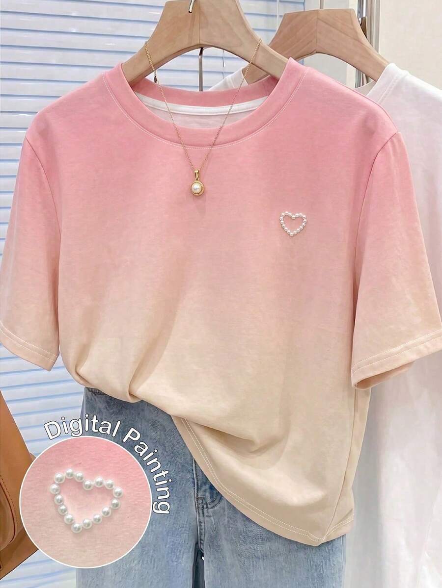 SHEIN Sparklyn 青少年女孩 T-Shirt 上衣,甜美休閒漸層串珠愛心設計 T-Shirt,時尚串珠愛心圖案,適合夏季,個性化 T-Shirt,女孩圖案 T-Shirt,適合春夏,舒適好穿,家庭出遊,休閒穿著,返校必備,春季氛圍,夏季氛圍,春夏穿搭,舒適好穿,時尚女孩套裝,休閒穿著,兒童花卉圖案服飾,春夏套裝,新風格,悠閒舒適,春季氛圍悠閒夏季假期 - 彩色 - 查看 1