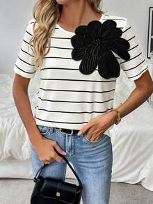 Franclia Camiseta de manga corta con aplicaciones florales para verano, camisetas gráficas para mujeres - Blanco - Ver 3