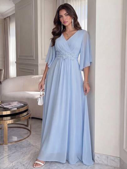 SHEIN Lady CURVE Große Größen Blaues Spitzenkleid mit 3D Blumen, glänzendes Formelles Kleid für Frühling/Sommer, figurschmeichelndes Kleid für Hochzeit, Gala, Cocktailparty, Abschlussfeier, Geburtstag und andere formelle Anlässe