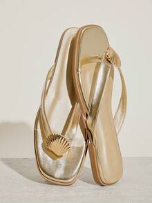 SHUZIA Women's MinimalistShell Decor Thong Strap Slip-On Flat Sandals - Gold - View 3