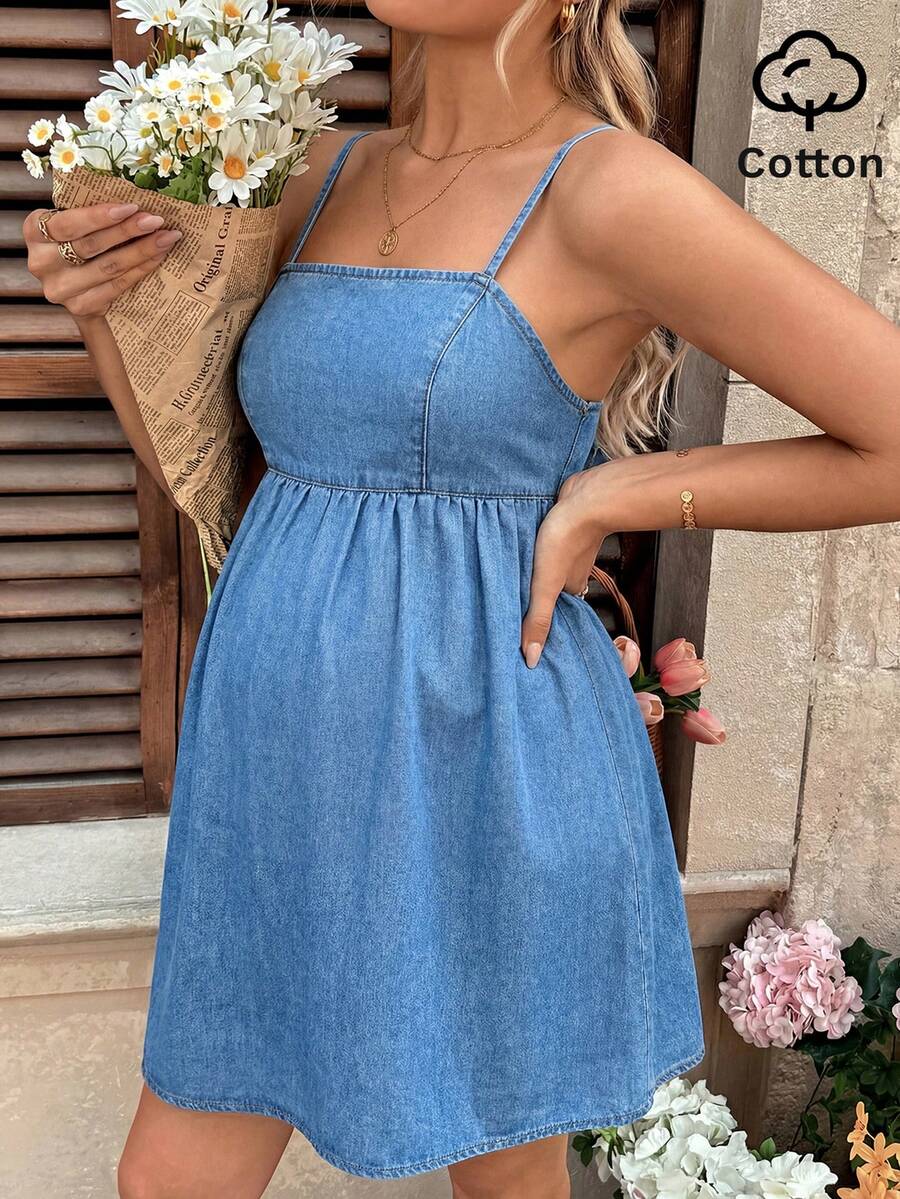 SHEIN Đầm denim hở lưng mùa hè cho bà bầu, trang phục lễ hội mùa hè, đi làm, nghỉ mát, tốt nghiệp, phong cách Y2K, dễ thương, thời trang đường phố, quyến rũ, dự tiệc cưới, thanh lịch, công sở, đi biển, tốt nghiệp. Đầm mini denim không tay cho nữ với dây đeo vai mảnh có thể điều chỉnh và eo kiểu Empire, trang phục mùa hè thường ngày, đầm denim màu sáng cho nữ, cổ áo hình trái tim không dây và kiểu váy xòe, hoàn hảo cho trang phục thường ngày, denim thoải mái. - Màu xanh lam - Xem 1
