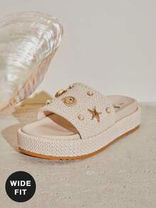 SHUZIA #宽楦 CoastalChic 女士珍珠贝壳装饰编织米色厚底拖鞋 – 适合度假、海滩等场合。 - 米色 - 查看 7