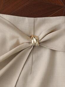 Franclia Plus Size Women's Minimalist Metal Buckle Pleated Mini Skirt Shorts - Apricot - View 4