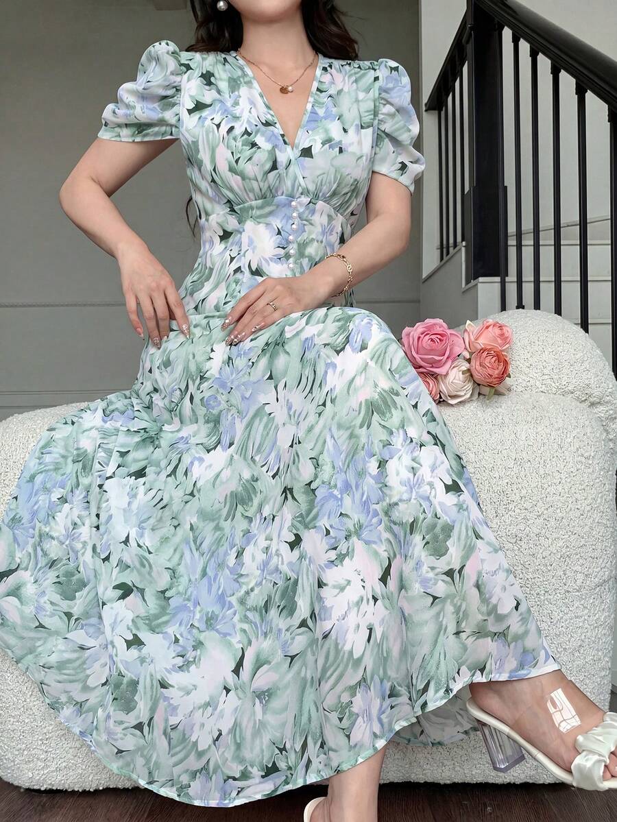 Modelyn Đầm ôm dáng nữ với cổ chữ V, điểm nhấn là cúc ngọc trai và tay phồng. - màu xanh lá - Xem 1