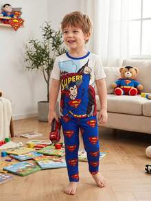 Maija Kids SUPERMAN X SHEIN Maija Kids 男童卡通超级英雄图案针织柔软圆领短袖套头衫和松紧腰紧身裤两件套 - 彩色 - 查看 1